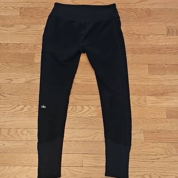 High-Waist Alosoft Lounge Legging - Picture 8 of 9